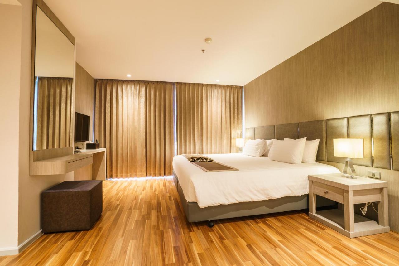 New Season Square Hotel Хат'яй Екстер'єр фото