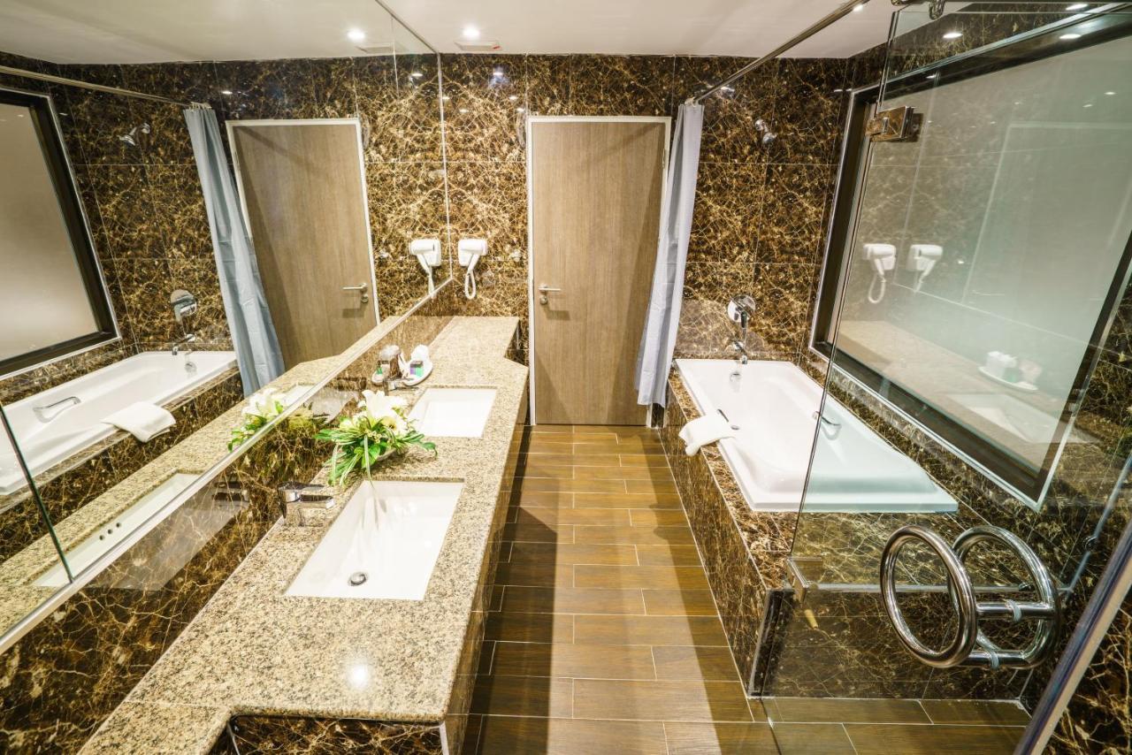 New Season Square Hotel Хат'яй Екстер'єр фото