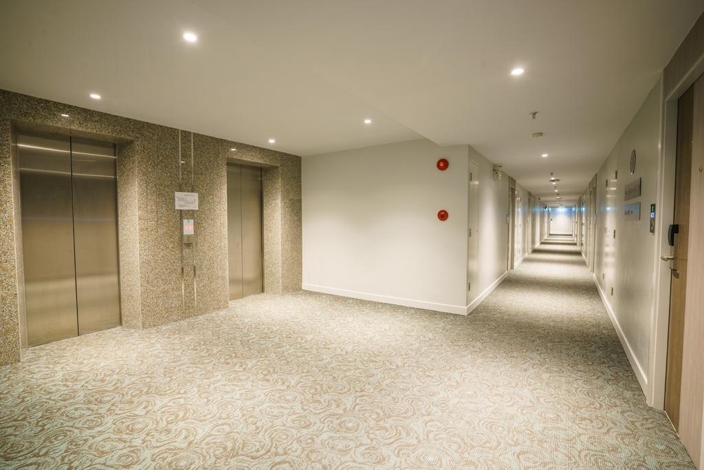 New Season Square Hotel Хат'яй Екстер'єр фото