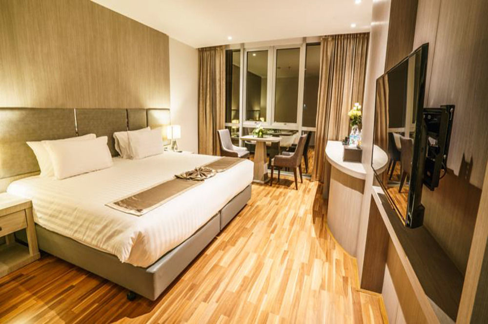 New Season Square Hotel Хат'яй Екстер'єр фото