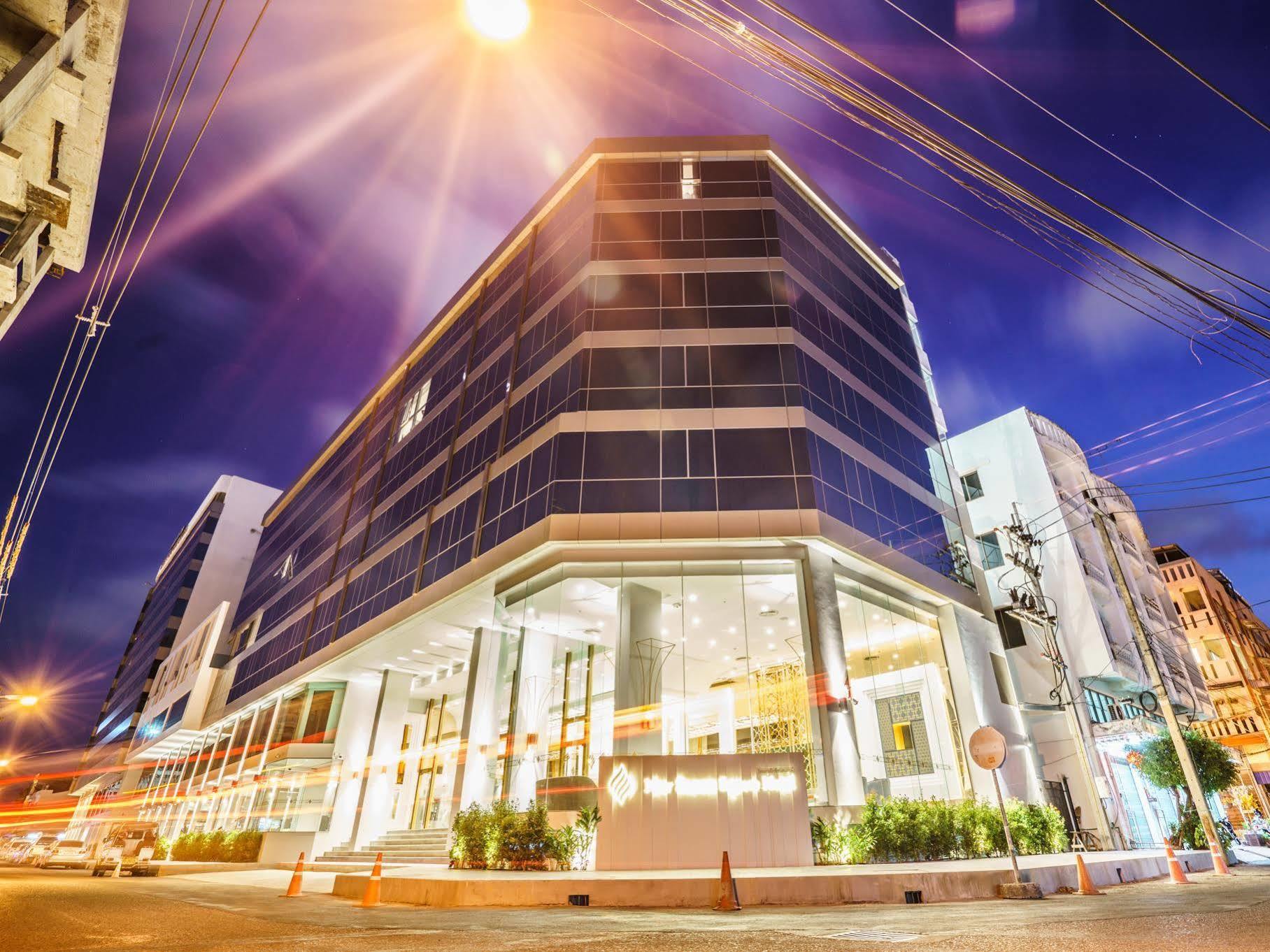 New Season Square Hotel Хат'яй Екстер'єр фото
