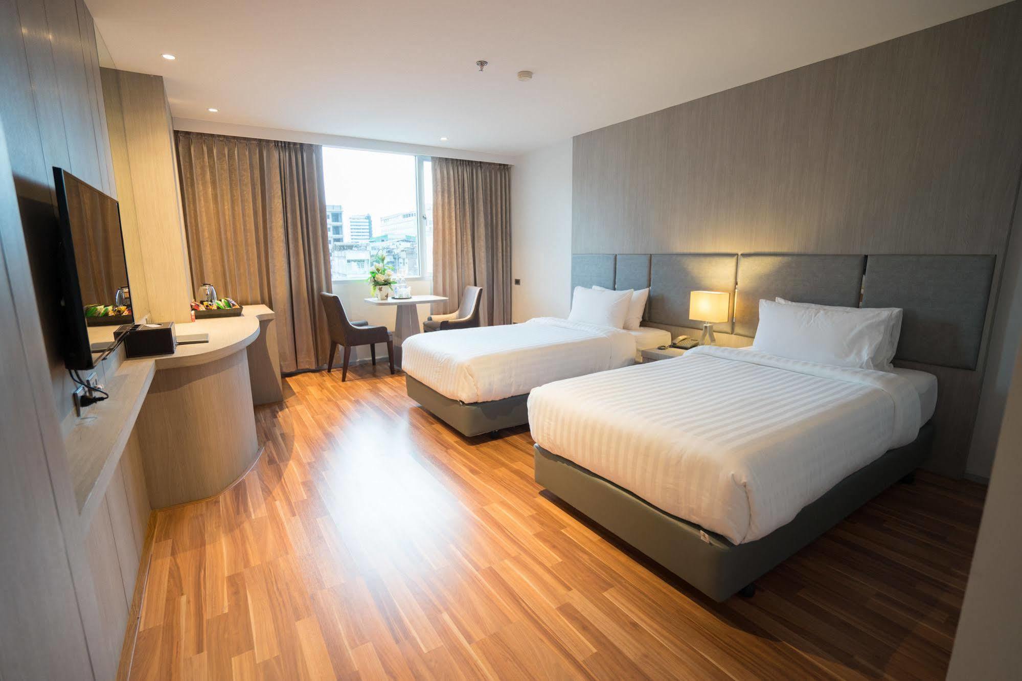 New Season Square Hotel Хат'яй Екстер'єр фото