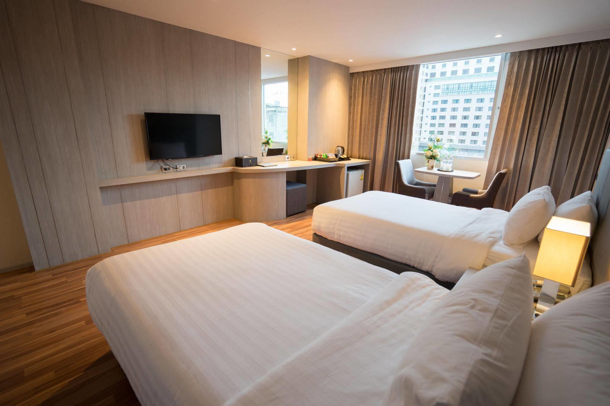 New Season Square Hotel Хат'яй Екстер'єр фото